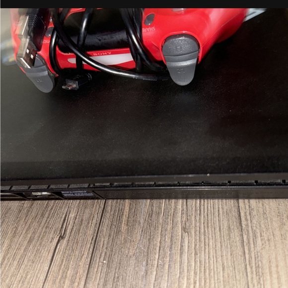 Sony PlayStation 4 - 1 TB Console. Slim.